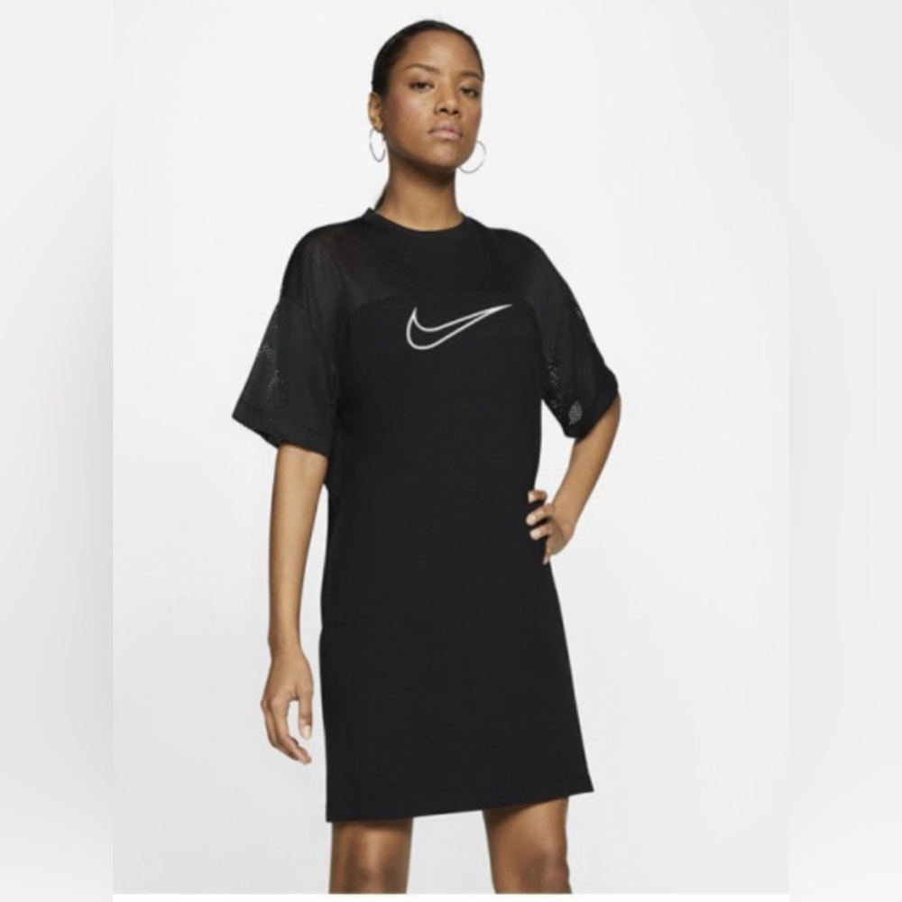 Nike NWT XS Sportswear Mesh-Panel Jersey Dress in Black
